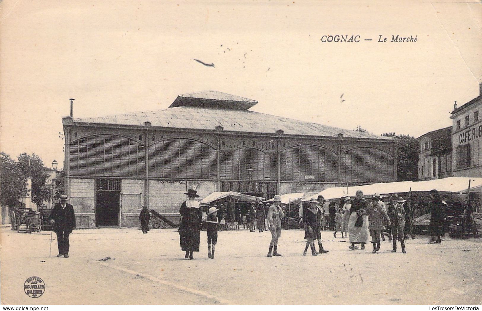 CPA - MARCHE - Commerce - 16 - COGNAC - Le Marché - Animé - Marktplaatsen