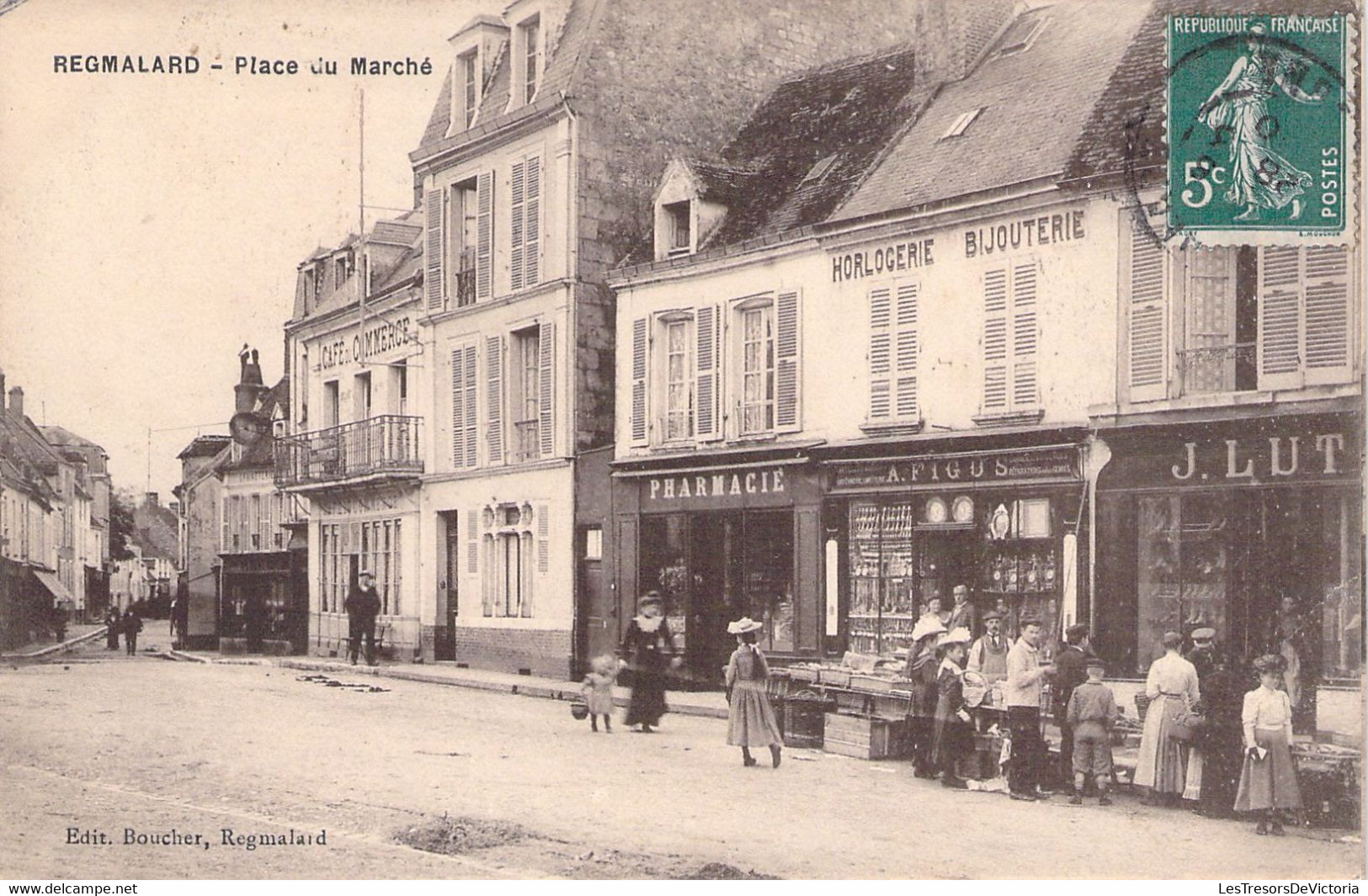 CPA - MARCHE - Commerce - 61 - REGMALARD - Place Du Marché - Edition BOUCHER - IPM PARIS - Mercados