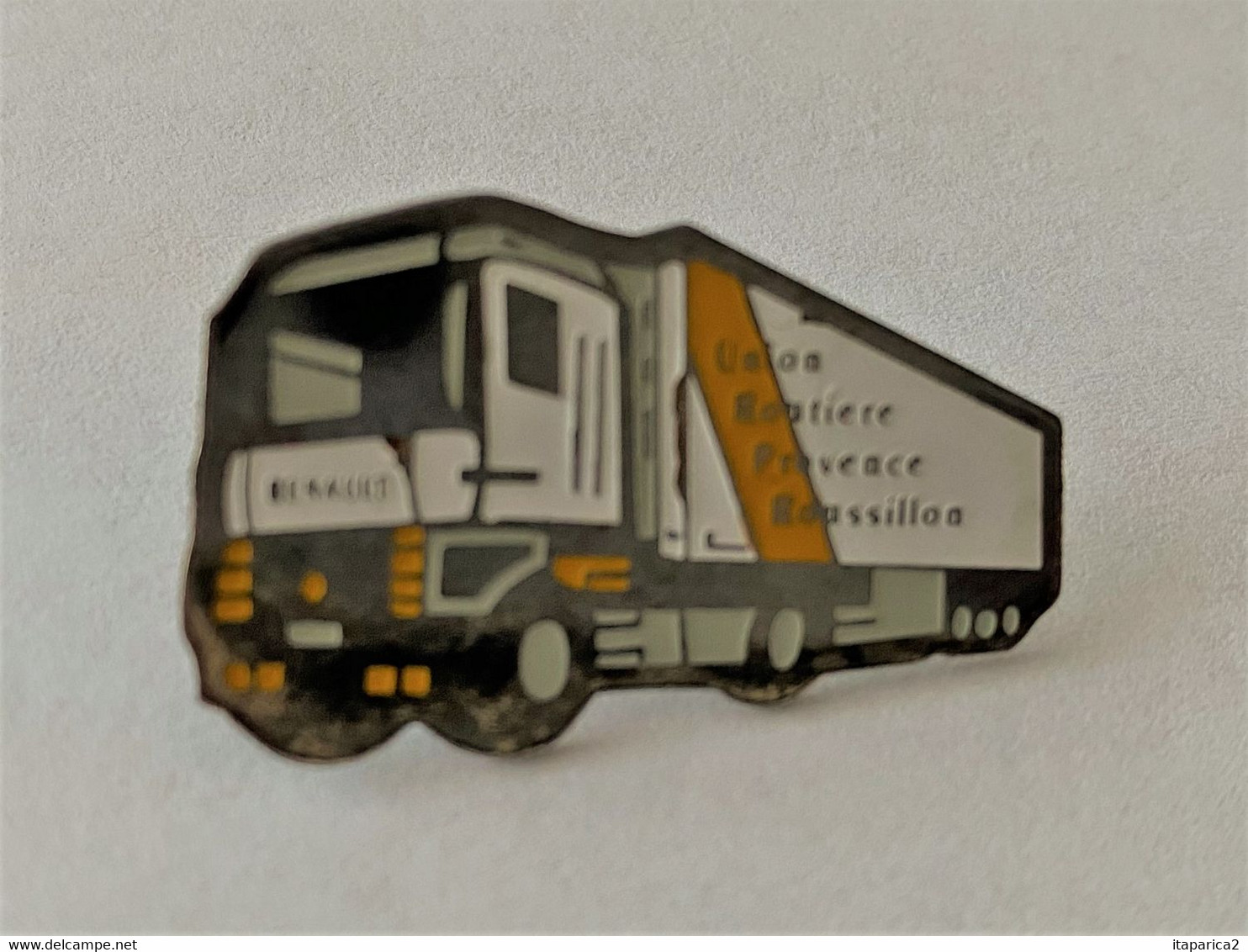 PINS Transports  CAMION RENAULT UNION ROUTIERE PROVENCE ROUSSILLON  / 33NAT - Transports