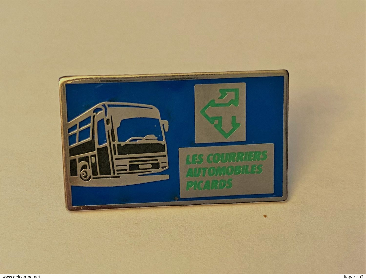 PINS Transports  AUTOBUS LES COURRIERS AUTOMOBILES PICARDS / 33NAT - Transports