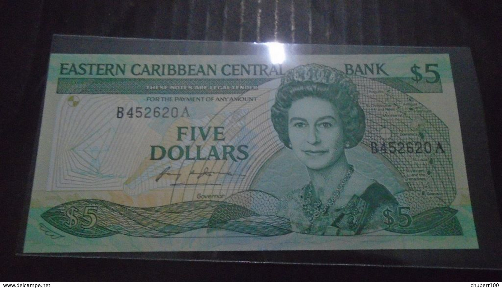 EAST CARiBBEAN , P 22a1 , 5 Dollars , Nd 1988 , UNC Neuf , "repaired" With Anguilla On The Map - Oostelijke Caraïben