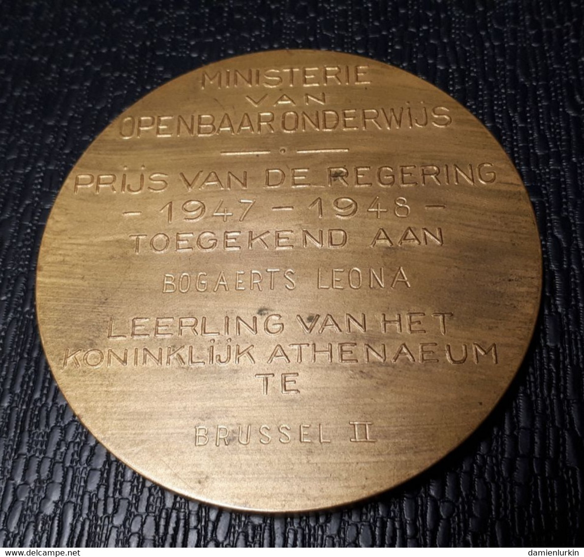 BELGIE PRIJS VAN DE REGERING 1947-1948 TOEGEKEND AAN BOGAERTS LEONA LEERLING VAN HET KONINKLIJK ATHENAEUM TE BRUSSEL II - Adel