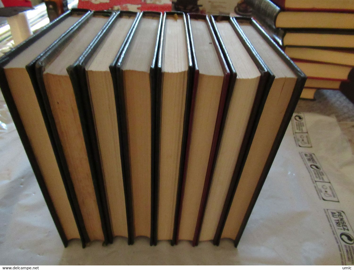 8 Volumes Bibliothèque Du Temps Présent , Aux éditions Rombaldi , Trés Belles Illustrations Et Photos, - Lots De Plusieurs Livres
