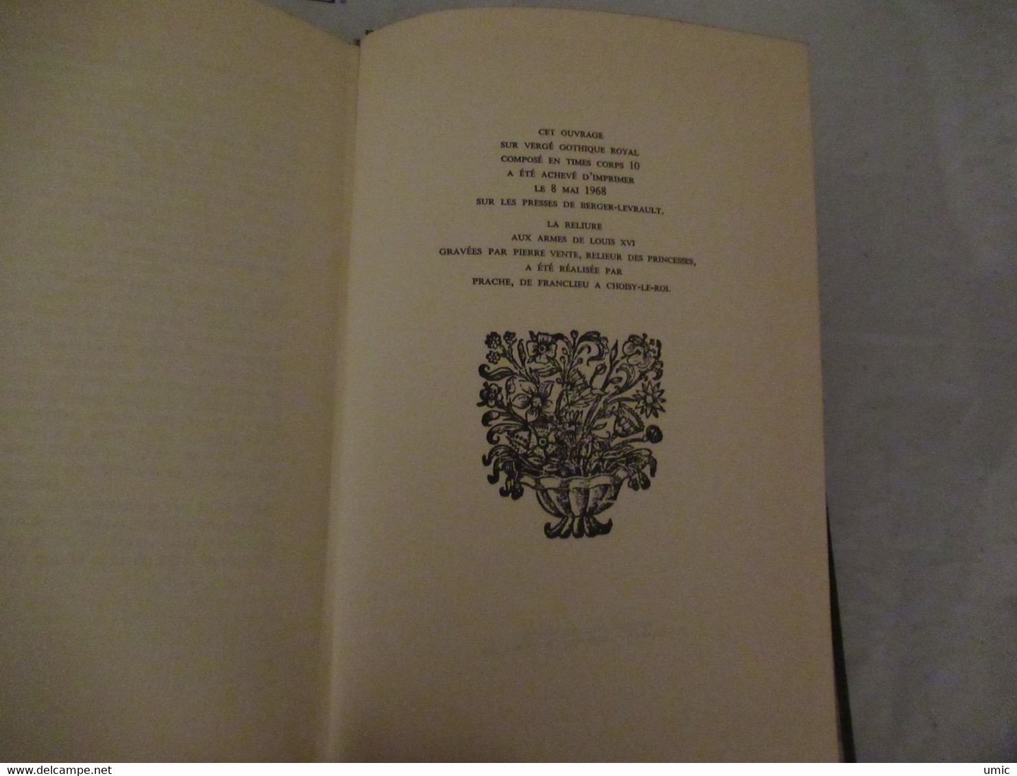 9 volumes , le trésor des lettres Françaises, aux éditions Tallandier ,