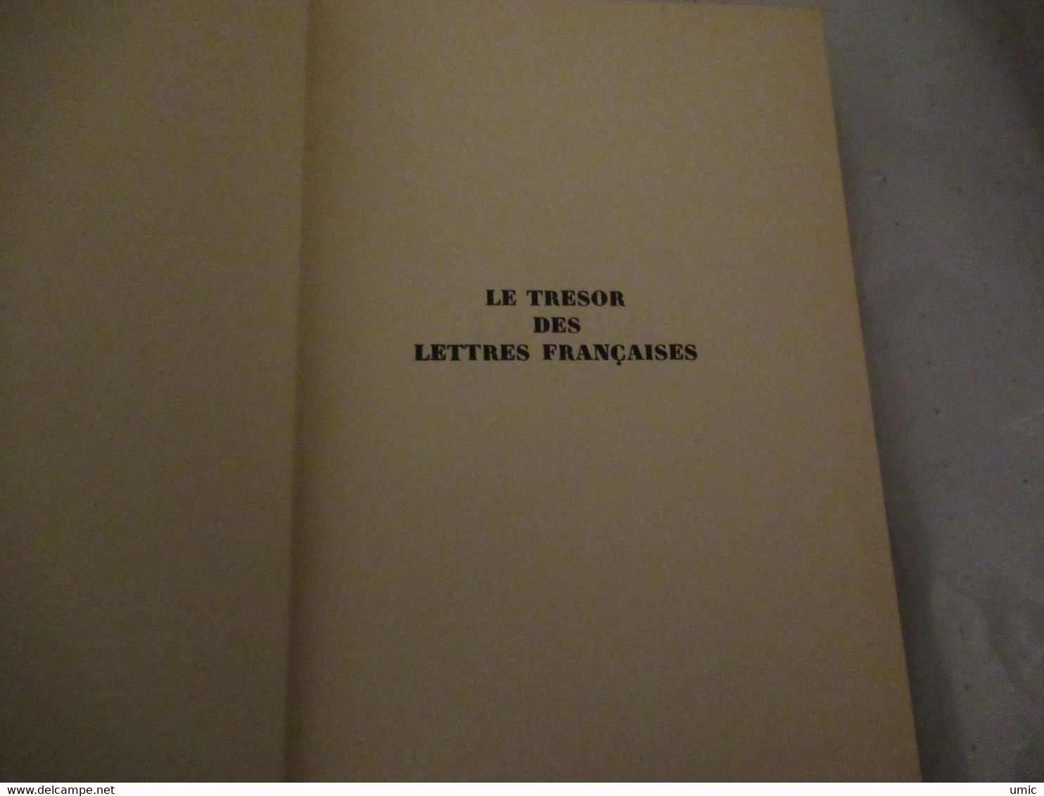 9 volumes , le trésor des lettres Françaises, aux éditions Tallandier ,