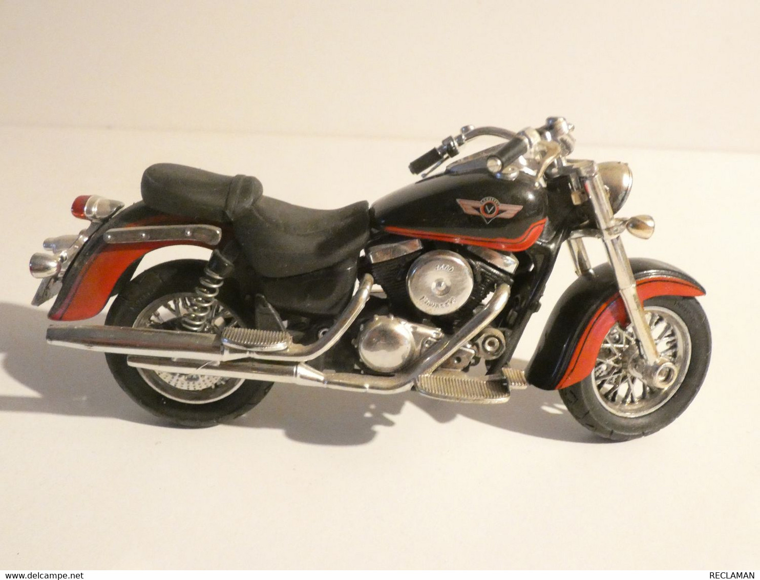 MOTO 1/18 Kawasaki Vn Vulcan 1500 Classic - Motorcycles