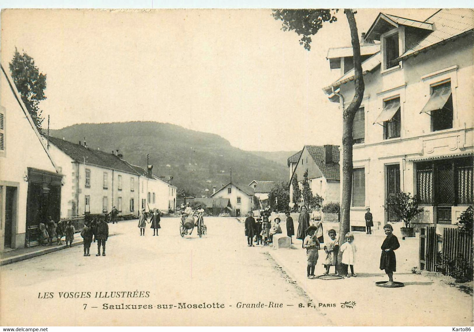 Saulxures Sur Moselotte * La Grande Rue Du Village * Villageois - Saulxures Sur Moselotte