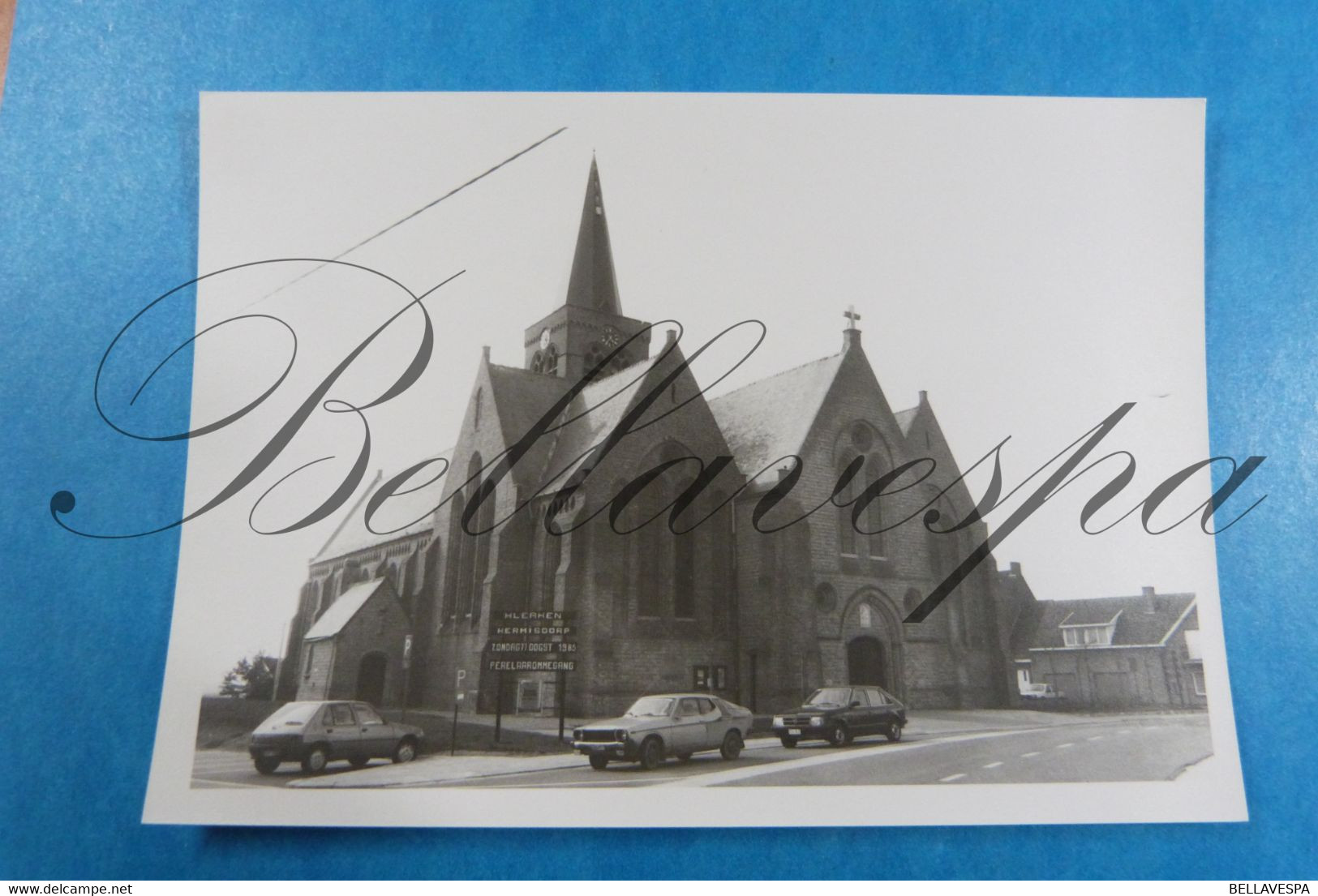 Klerken Kerk St Laurentius  Foto-Photo Prive, Opname 05/04/1986 - Houthulst
