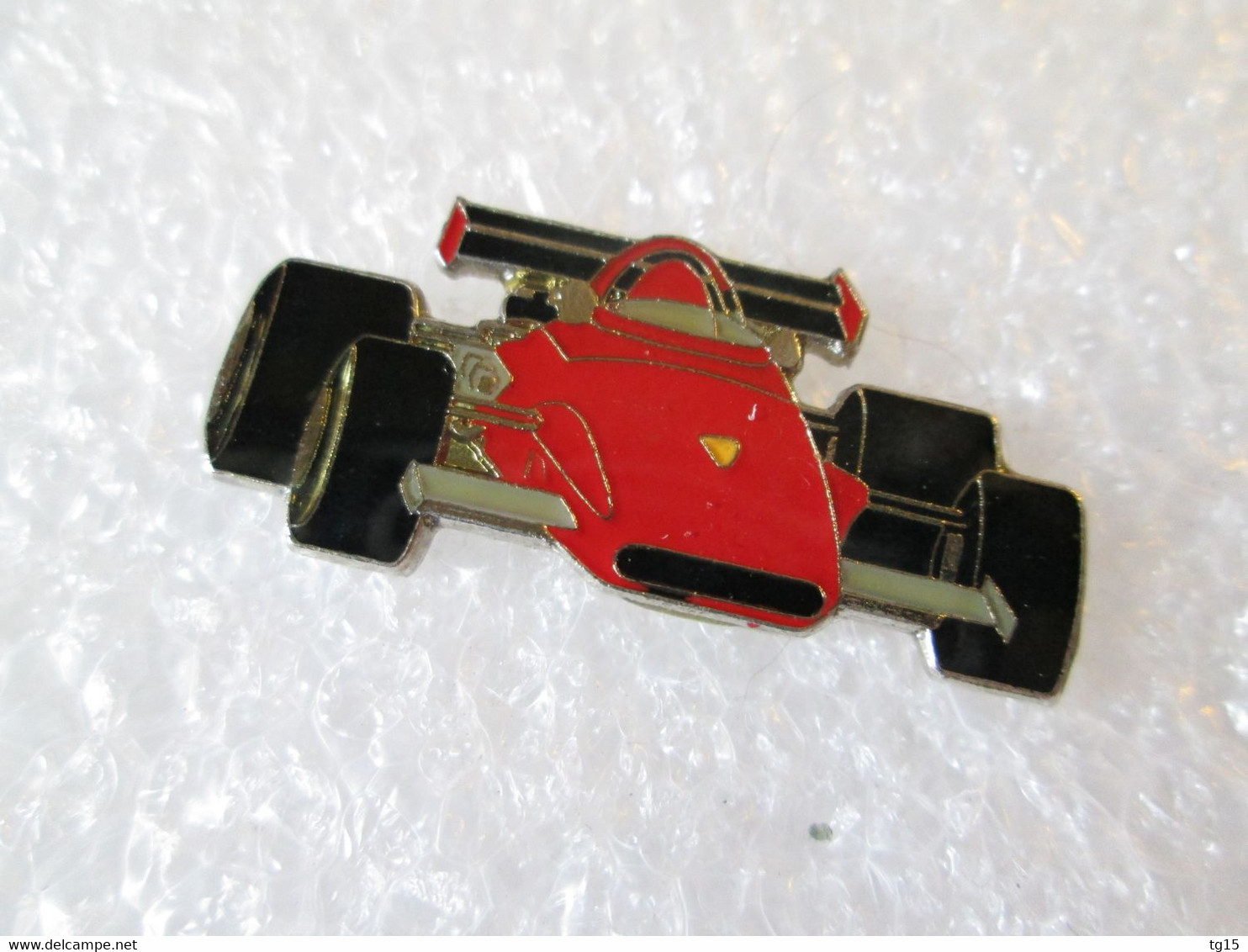 PIN'S   FERRARI  F 1 - Ferrari