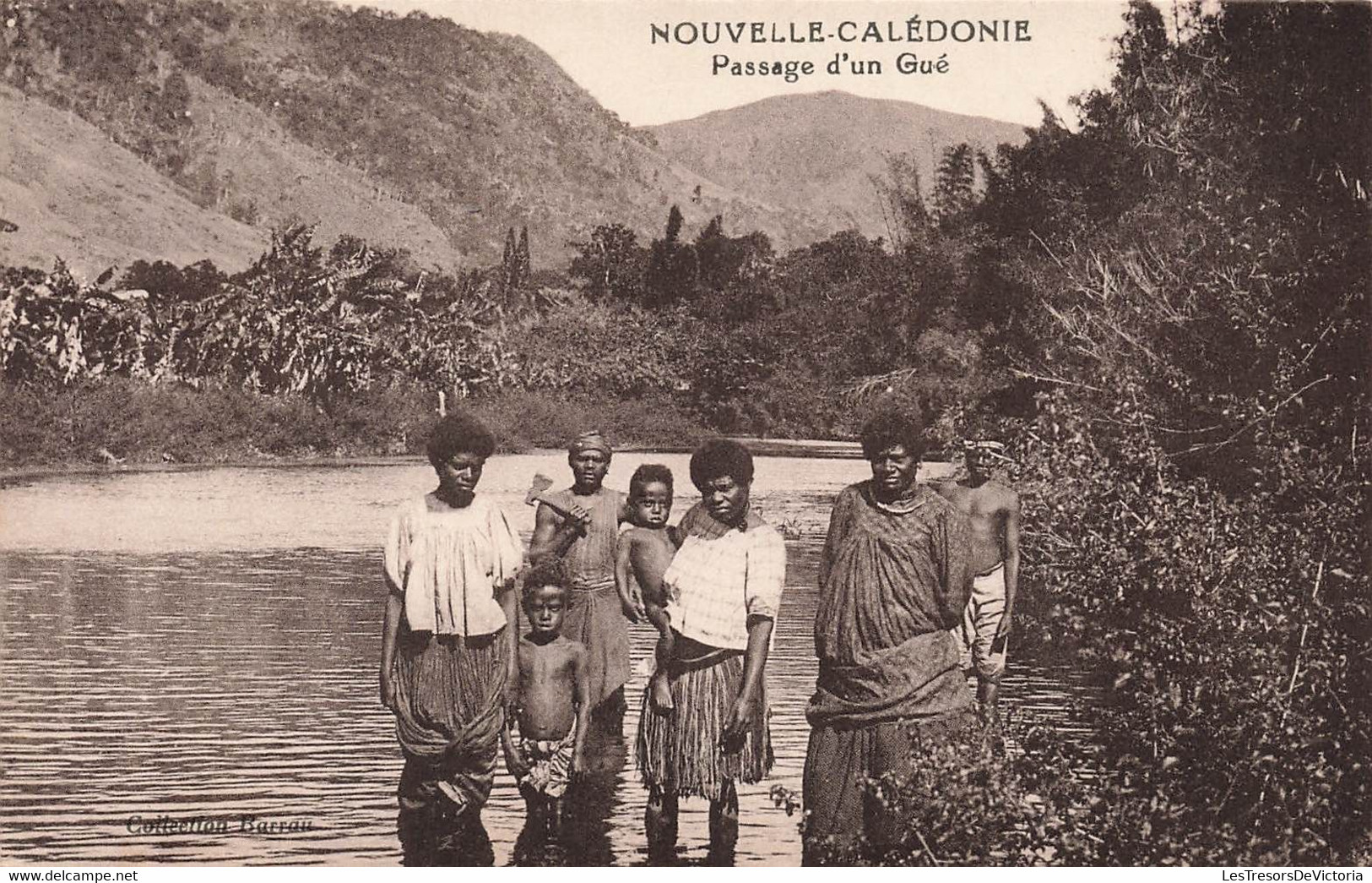 CPA NOUVELLE CALEDONIE - Passage D'un Gué - Collection Barrau - Noir Et Blanc - Nieuw-Caledonië