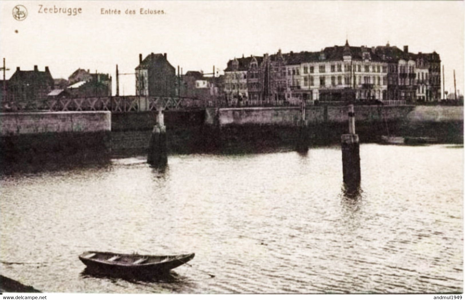 ZEEBRUGGE - Entrée Des Ecluses - Zeebrugge