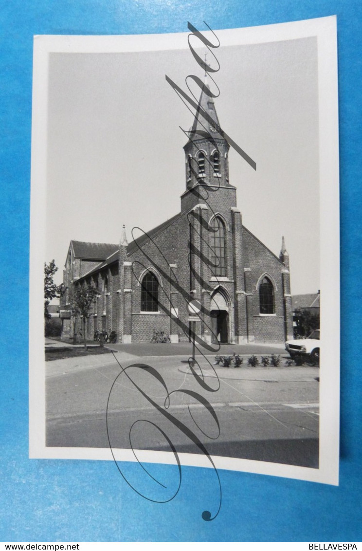 Veldegem  O.L.V Kerk    Foto-Photo Prive 0pname 09//05/1987 - Zedelgem