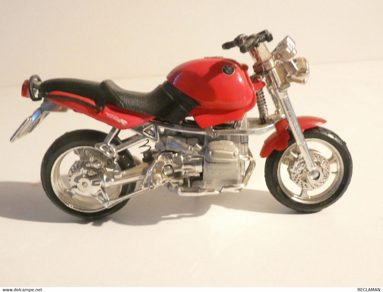 MAISTO Moto 1/18 BMW R 1100 R R-1100-R R1100R Rouge - Motorcycles