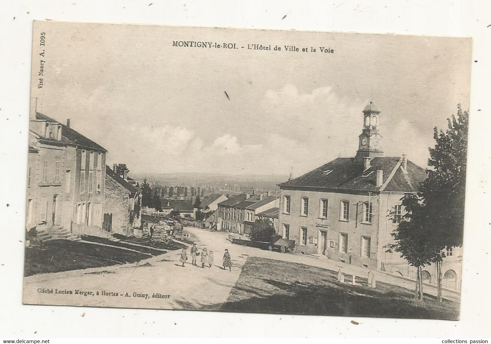 Cp, 52,  MONTIGNY LE ROI, L'hôtel De Ville Et La Voie,  écrite 1915 - Montigny Le Roi