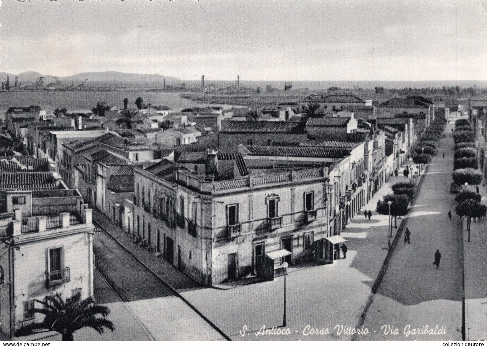 SANT'ANTIOCO - CARTOLINA FG SPEDITA NEL 1953 - CORSO VITTORIO - VIA GARIBALDI - ANIMATA - Iglesias