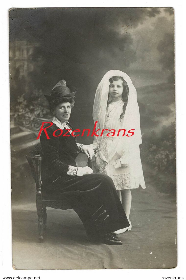 Girl Fille Enfant Child Oude Foto Plechtige Communie Communiefoto Old Photo Ancienne Cabinet Studio Holy Communion CPA - Ohne Zuordnung