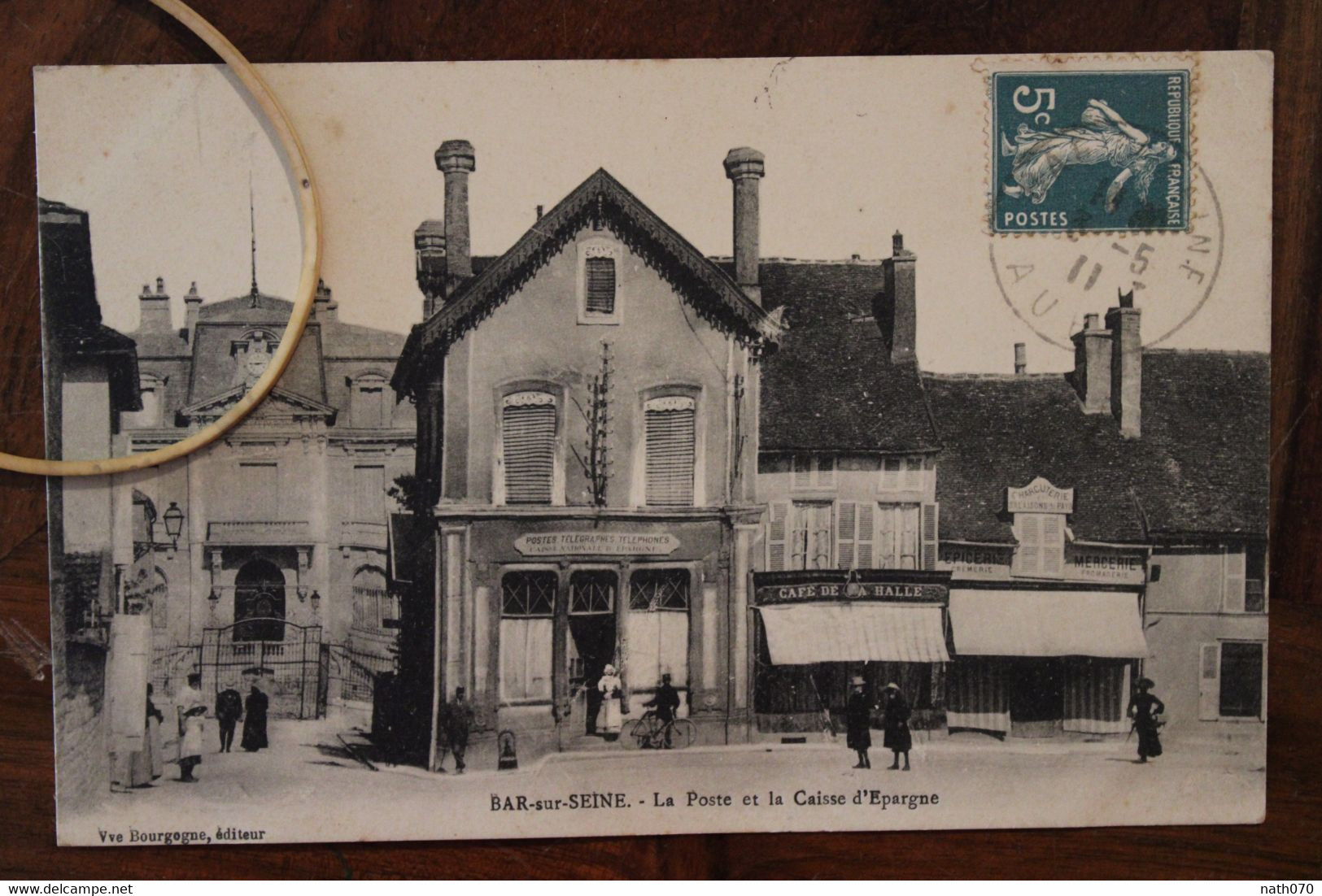 1911 Cpa Ak Bar Sur Seine La Poste Et La Caisse D'Epargne Animée Voyagée Café De La Halle Baigneux Les Juifs - Bar-sur-Seine
