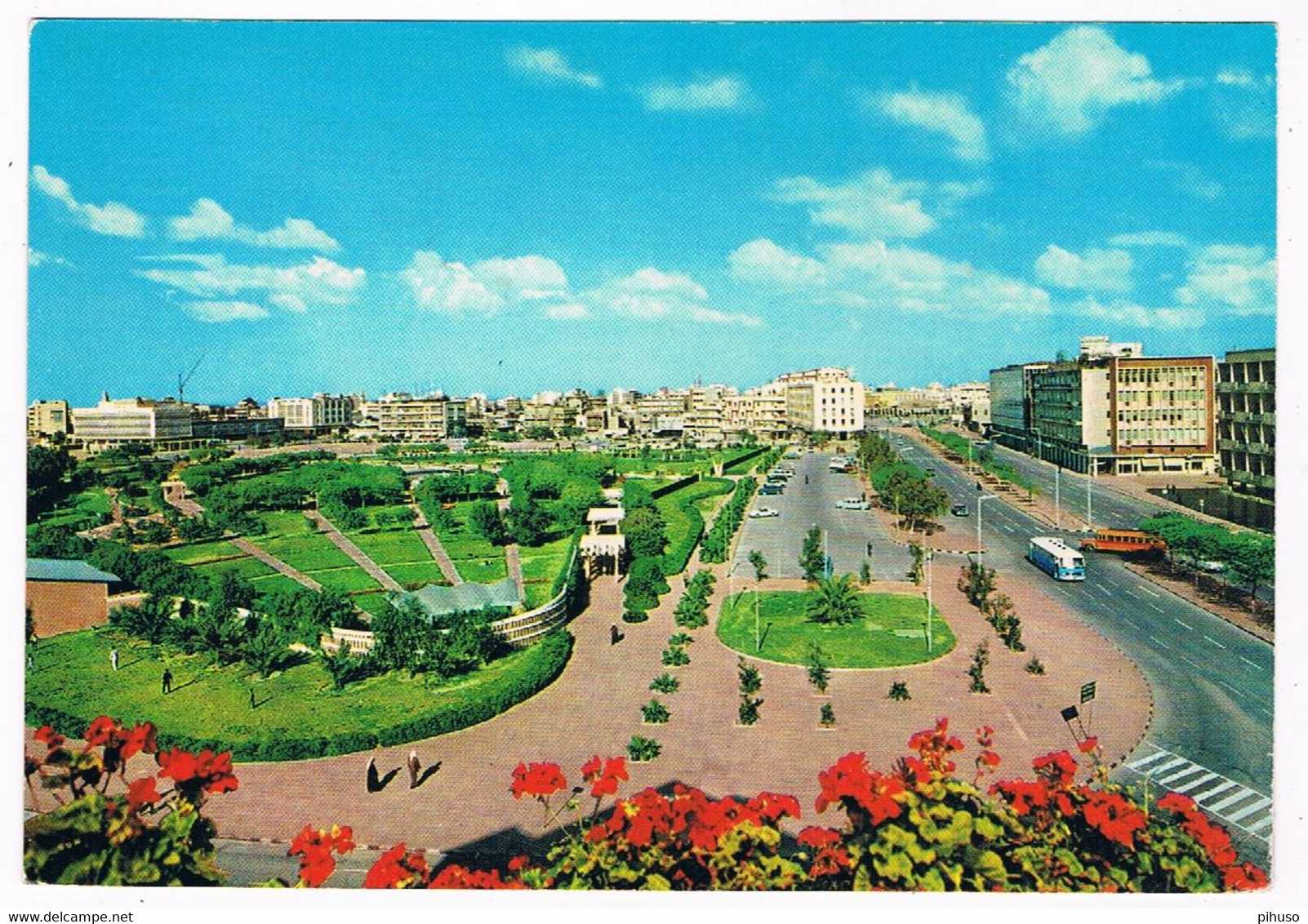 ASIA-2000  KUWEIT : Public Gardens And Fahd-Al-Salem Street - Kuwait