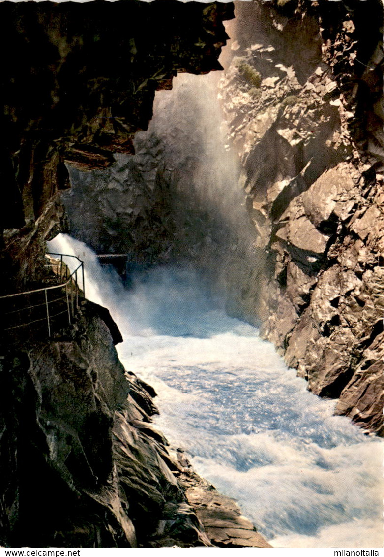 Die Rofflaschlucht Mit Felsengalerie Bei Andeer (933) - Andeer