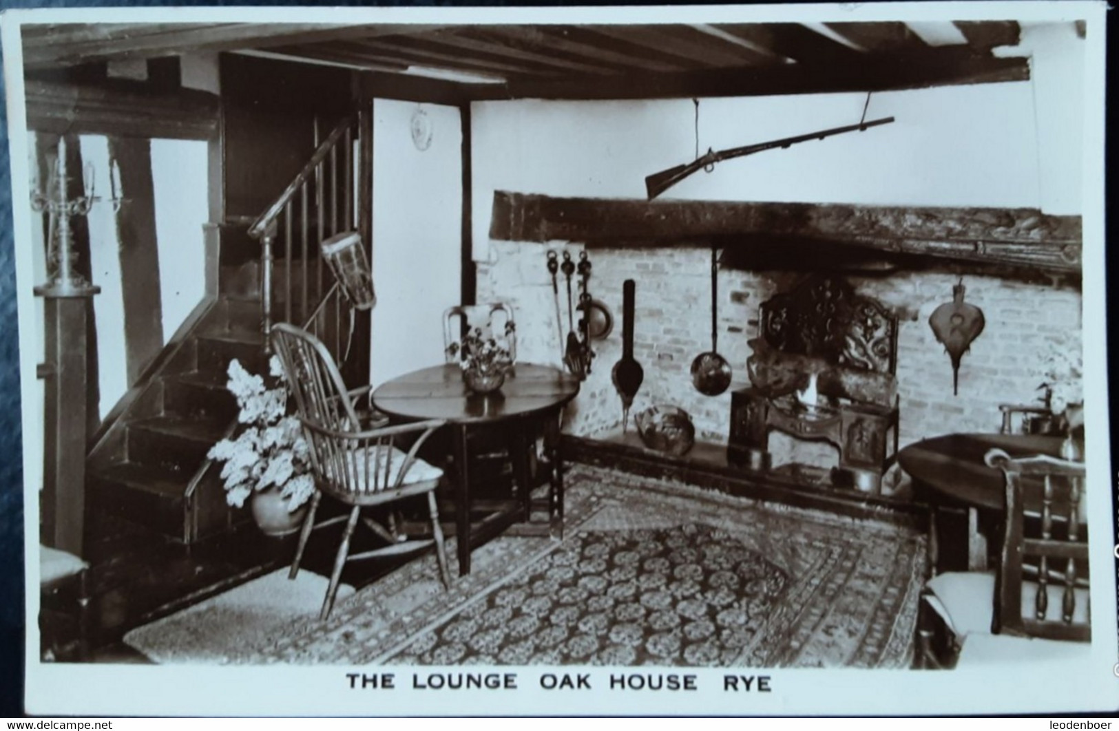 Rye - The Lounge Oak House - Rye