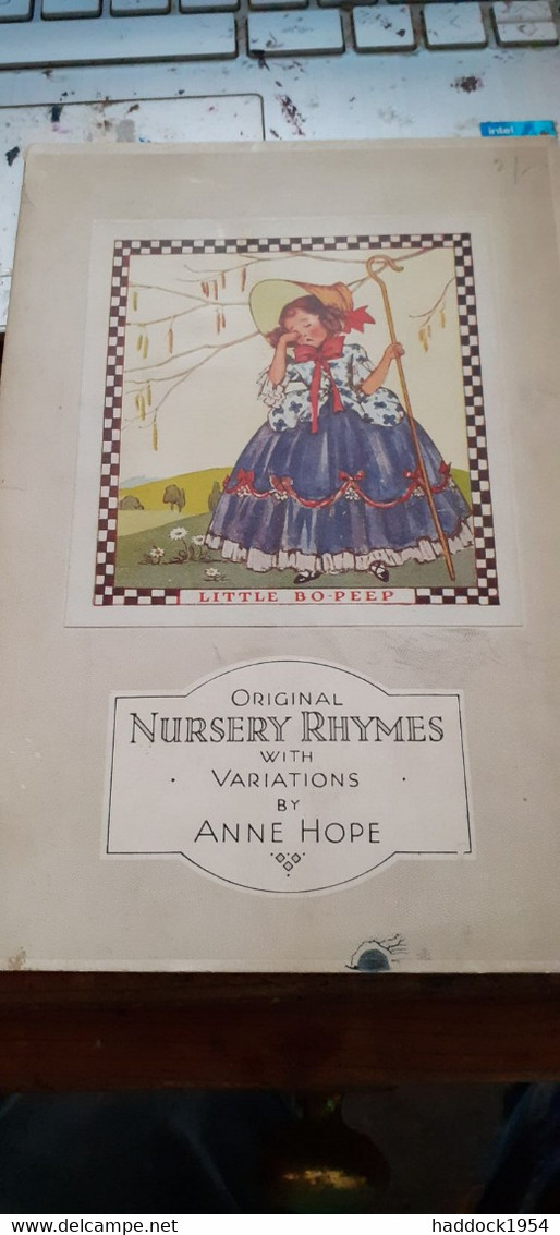 Original Nursery Rhymes With Variations ANNE HOPE Salmon Ltd 1940 - Picture Books