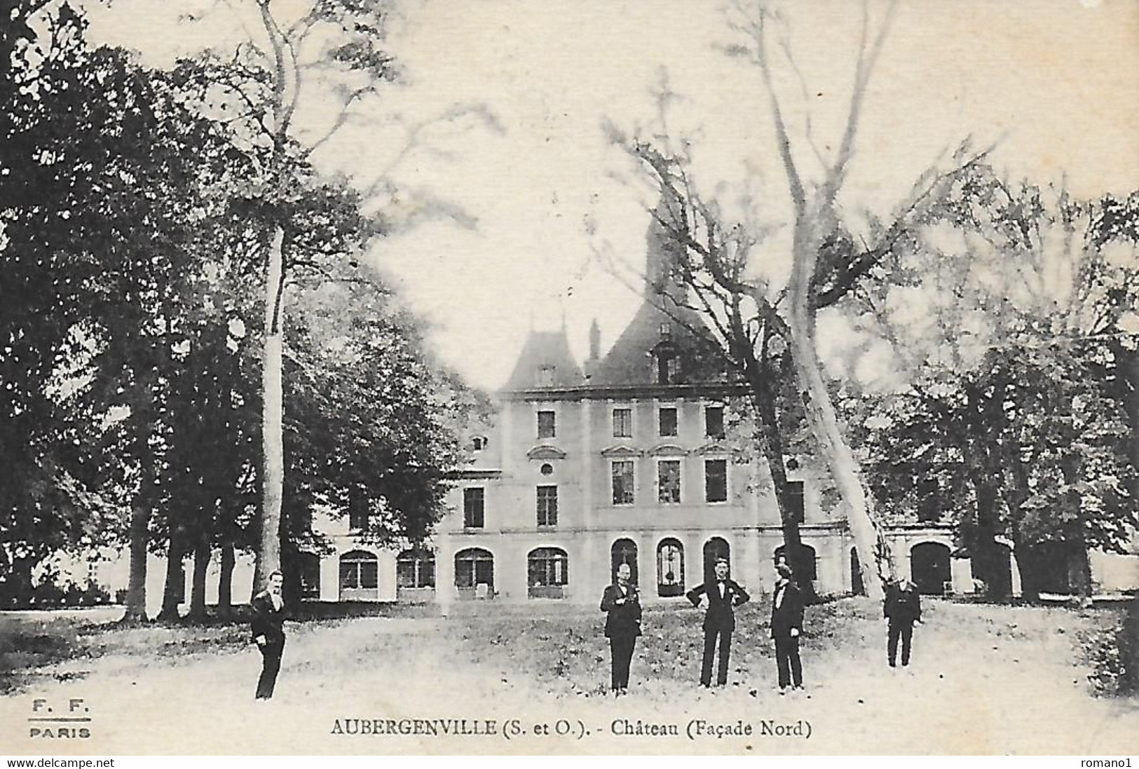 78)   AUBERGENVILLE -  Château Façade Nord - Aubergenville