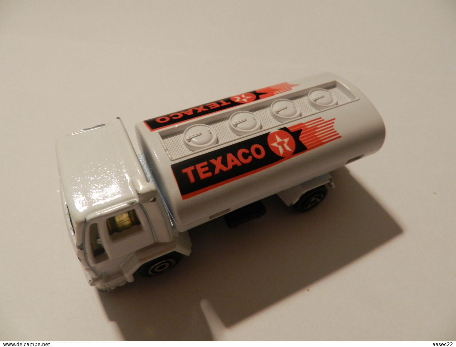 Majorette    Ford Tank Truck    ***  1195   *** - Majorette