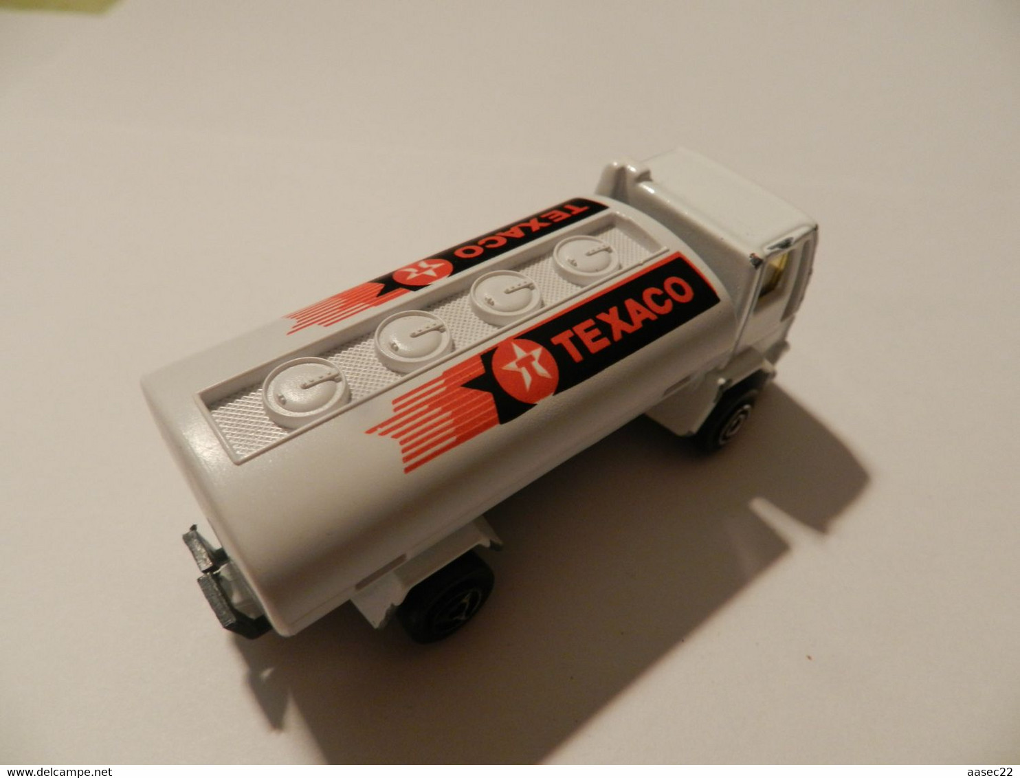 Majorette    Ford Tank Truck    ***  1195   *** - Majorette