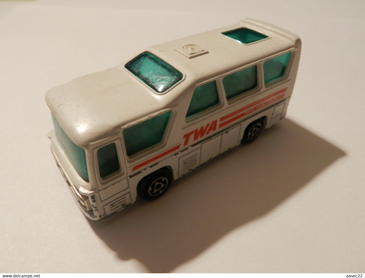 Majorette     Mini Bus TWA    ***  0041   *** - Majorette