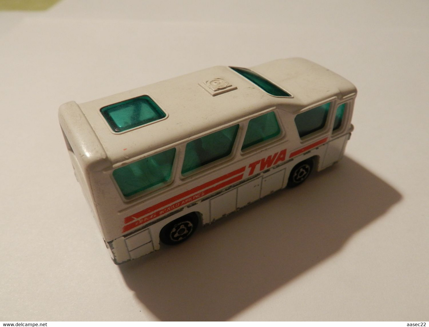 Majorette     Mini Bus TWA    ***  0041   *** - Majorette