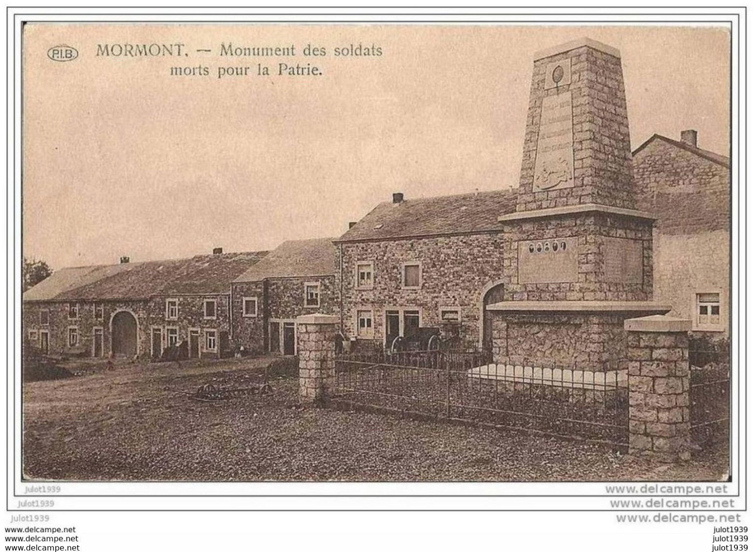 MORMONT ..-- Monument . Vers DEURNE ( Mr Mme VAN DEN BROECK ) . Voir Verso . - Erezée