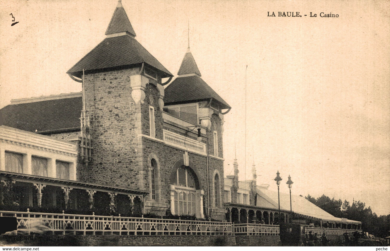 N°101932 -cpa La Baule - Jardins Devant Le Casino- - Casino