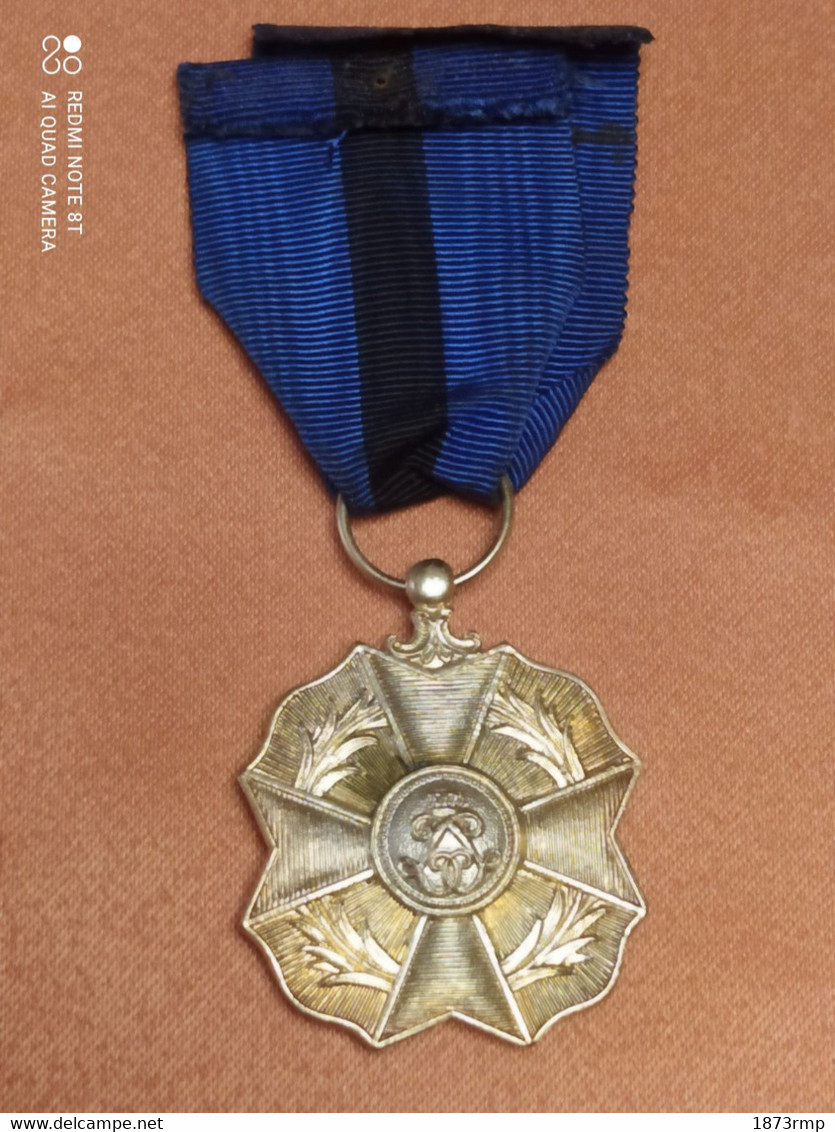 MEDAILLE ORDRE DE LEOPOLD II, AVANT 1951 DOREE (1), BELGIQUE - Belgique