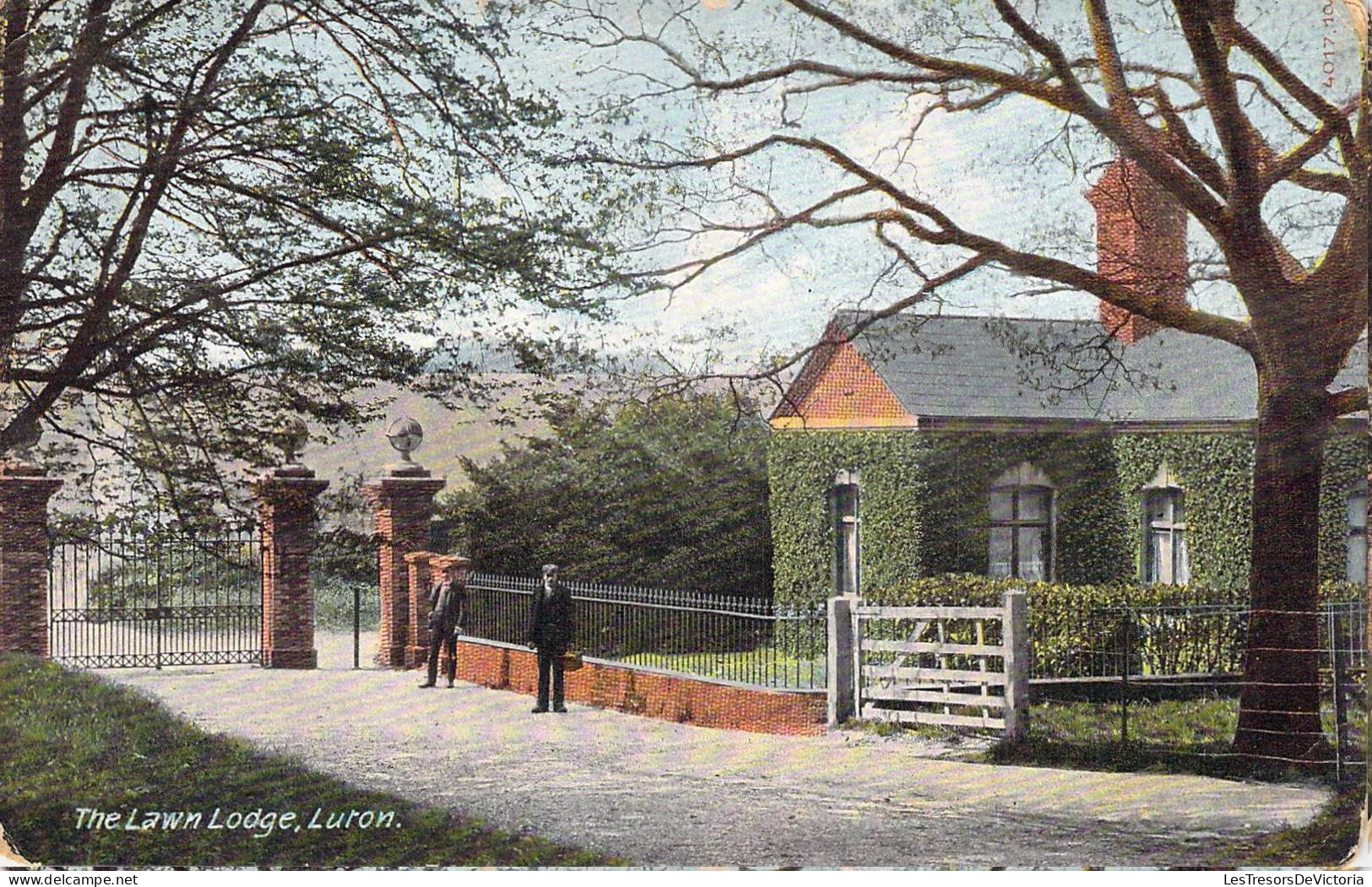 CPA Royaume Uni - Angleterre - Bedfordshire - Luron - The Lawn Lodge - Oblitérée Luton 1911 - Colorisée - Animée - Sonstige & Ohne Zuordnung