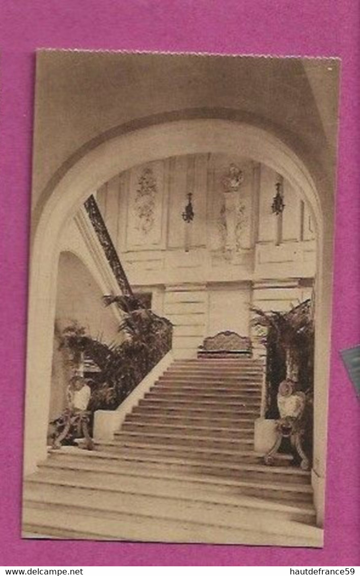 Carte Postale Souvenir Intérieur CHATEAU BELOEIL Hall D Entrée - édition Dath Rue De L église - Collections & Lots