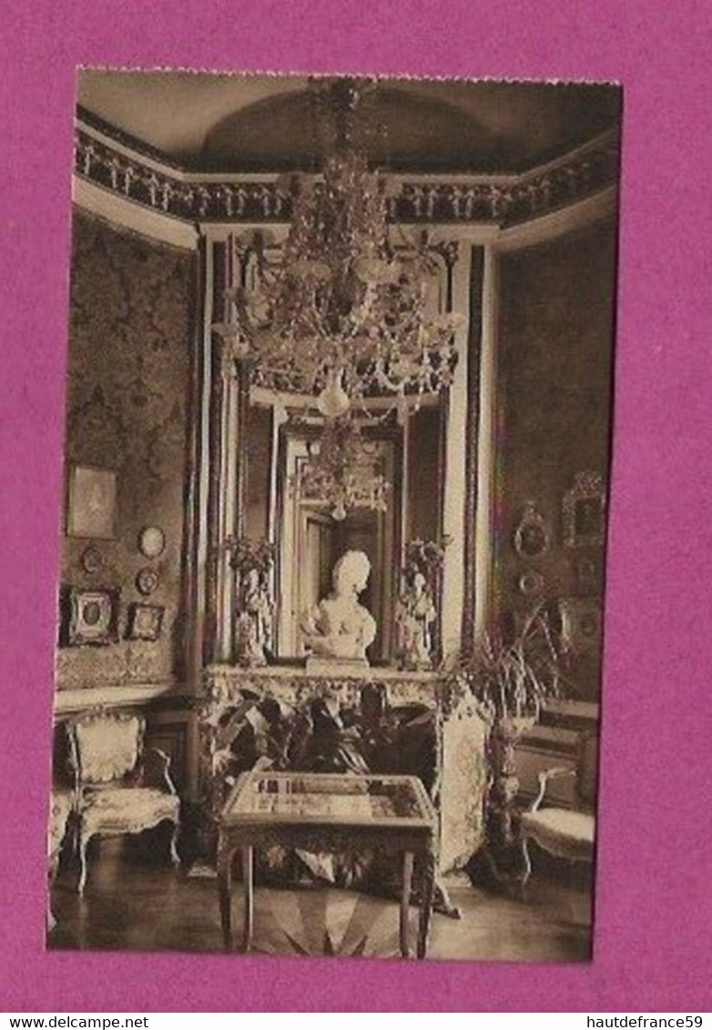 Carte Postale Souvenir Intérieur CHATEAU BELOEIL Boudoir Statue Mutilée  Marie Antoinette - édition Dath Rue De L église - Sammlungen & Sammellose