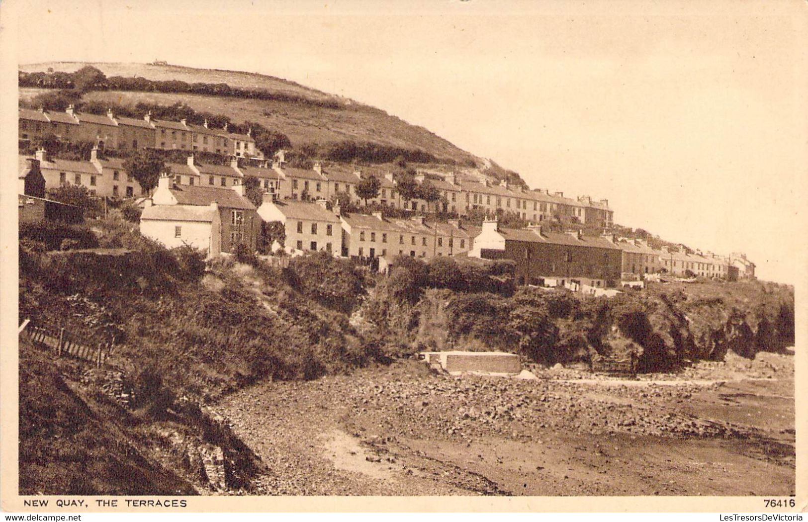 CPA Royaume Uni - Angleterre - Cornwall - Newquay - The Terraces - Photochrom Co. Ltd. - Graphic Studios - Paysage - Newquay