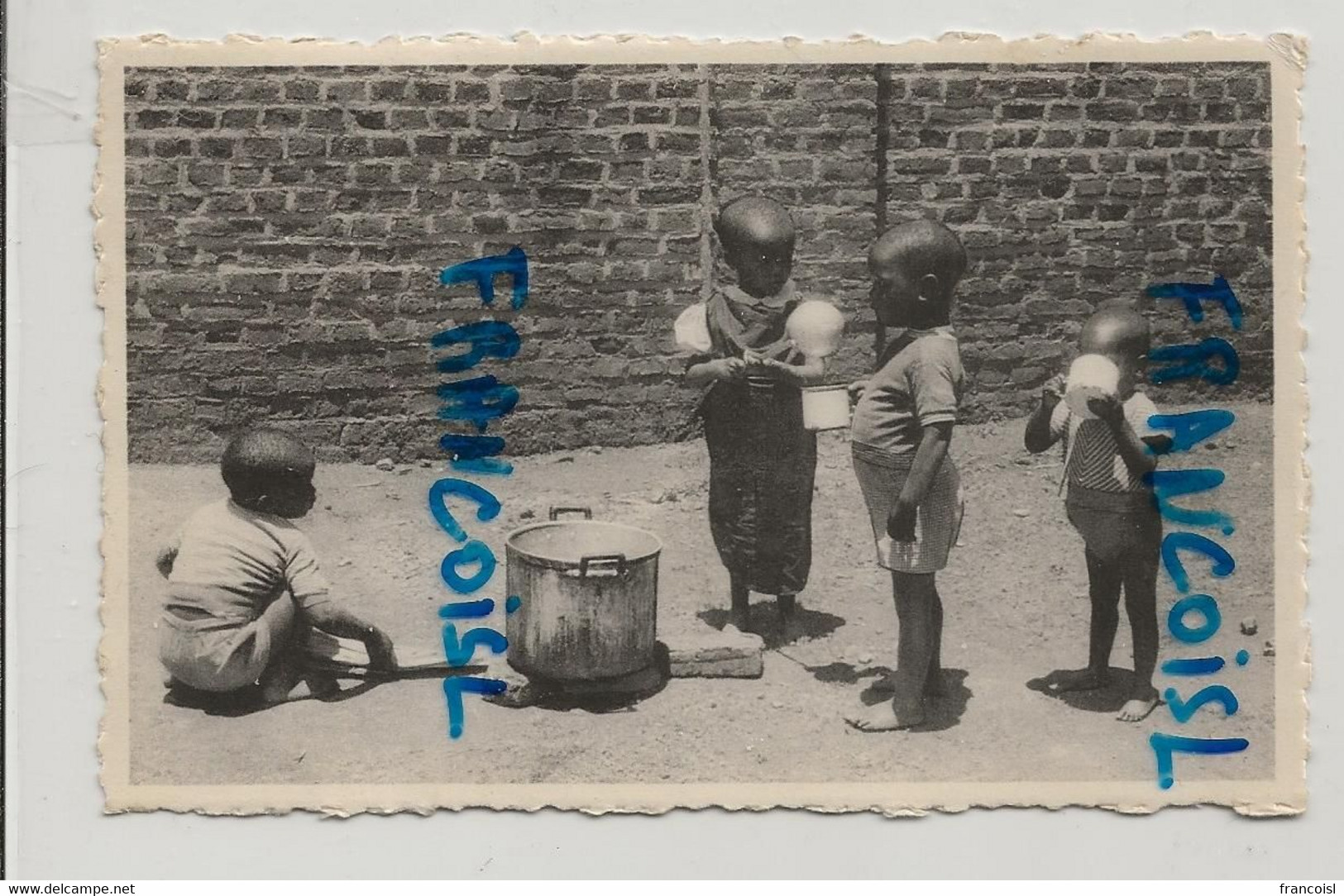 Rwanda. Orphelinat "Noël" Muramba Ruanda. Enfants, Casserole, Tasses. "Parfait Cordon Bleu". NELS - Ruanda Urundi