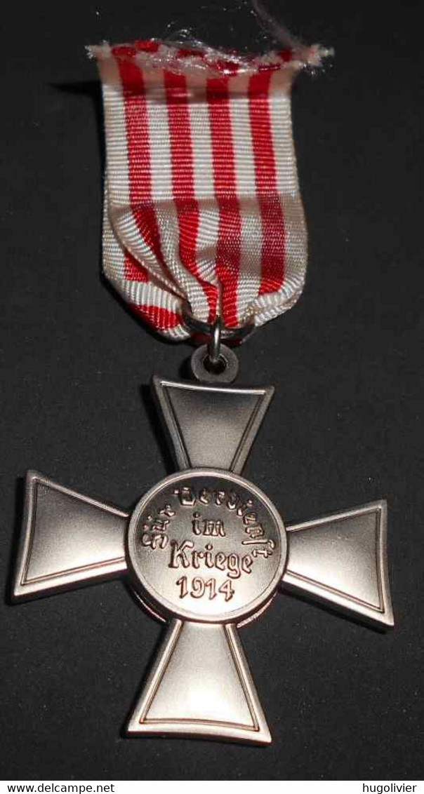 Reproduction Médaille Croix Du Mérite De Guerre Bremen Allemagne 1914 1918 WW1 Replica Fur Verdienst Im Krieg - Germany