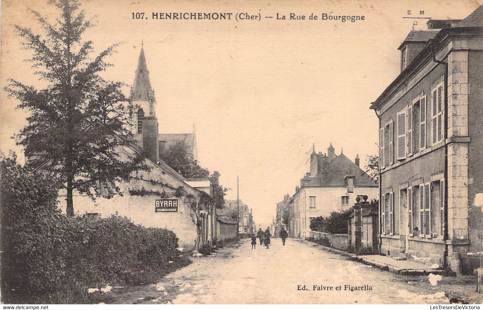 CPA - France - 18 - Henrichemont - La Rue De Bourgogne - Edition Faivre Et Figarella - EMB - Henrichemont