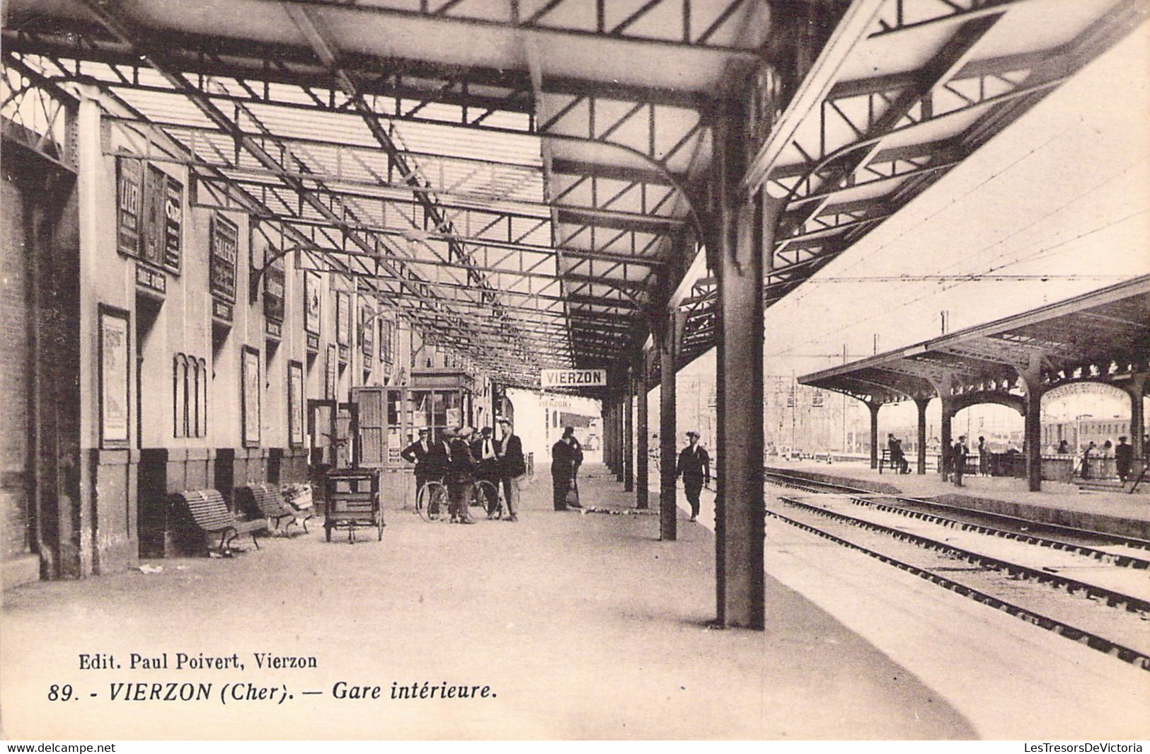 CPA - France - 18 - VIERZON - Gare Intérieure - Edition Paul Poivert Vierzon - Vierzon