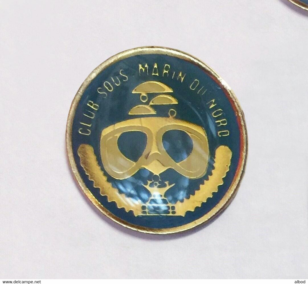 PINS SPORT PLONGEE SOUS MARINE CLUB NORD HOMME GRENOUILLE TUBA - Duiken