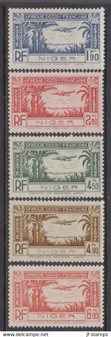 1940. NIGER. POSTE AERIENNE. Complete Set With 5 Stamps Hinged.  (MICHEL 95-99) - JF527031 - Usados