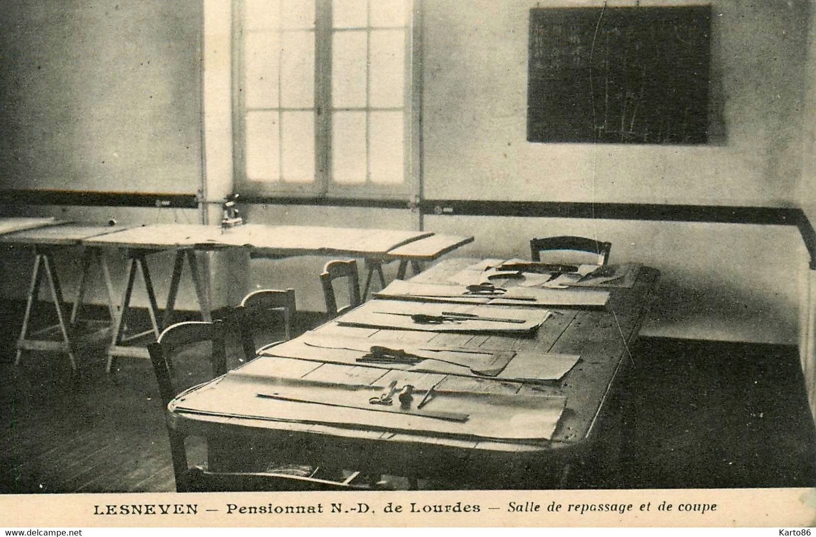 Lesneven * école Pensionnat N.d. De Lourdes , Salle De Repassage Et De Coupe * Fer à Repasser Mode - Lesneven