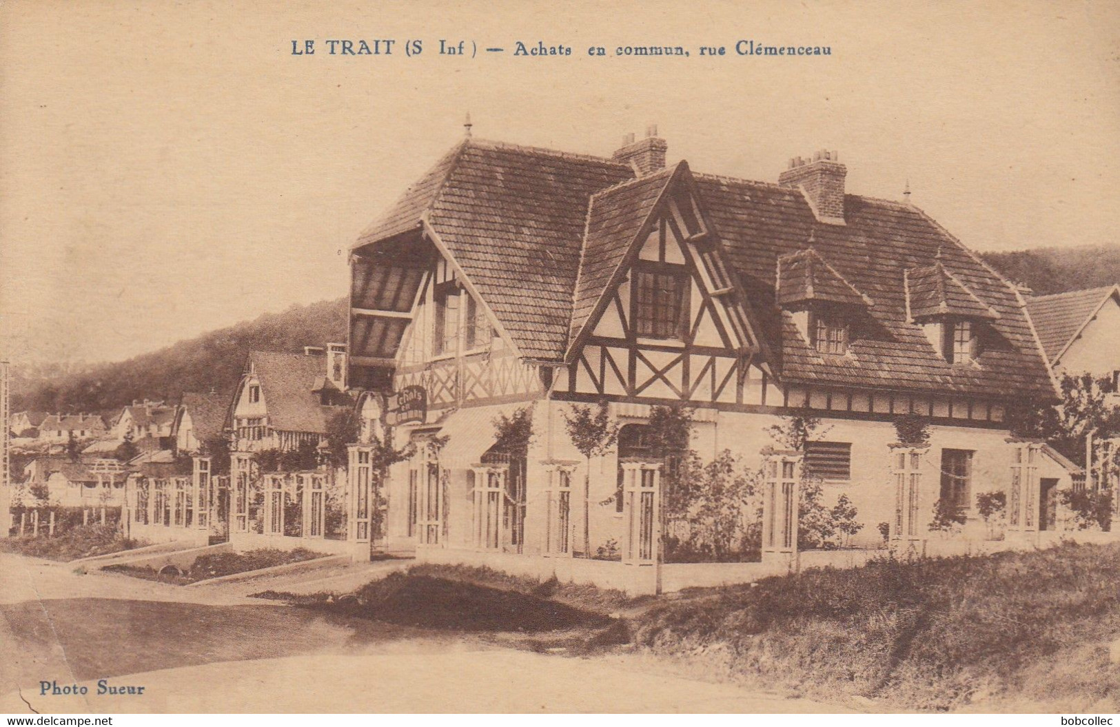 LE TRAIT (Seine-Maritime): Achat En Commun, Rue Clémenceau - Le Trait