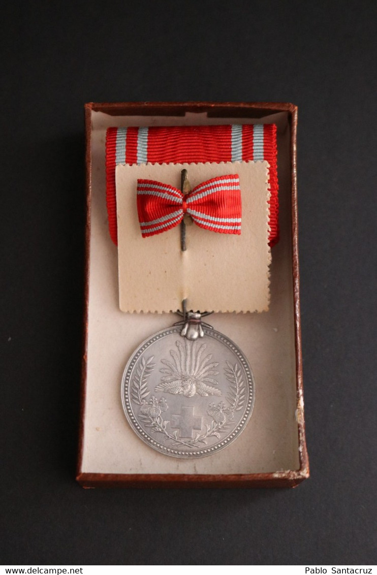 WW2 Japón Medalla de Plata Cruz Roja Imperial Japonesa + Aguja + Caja 1939-1945.