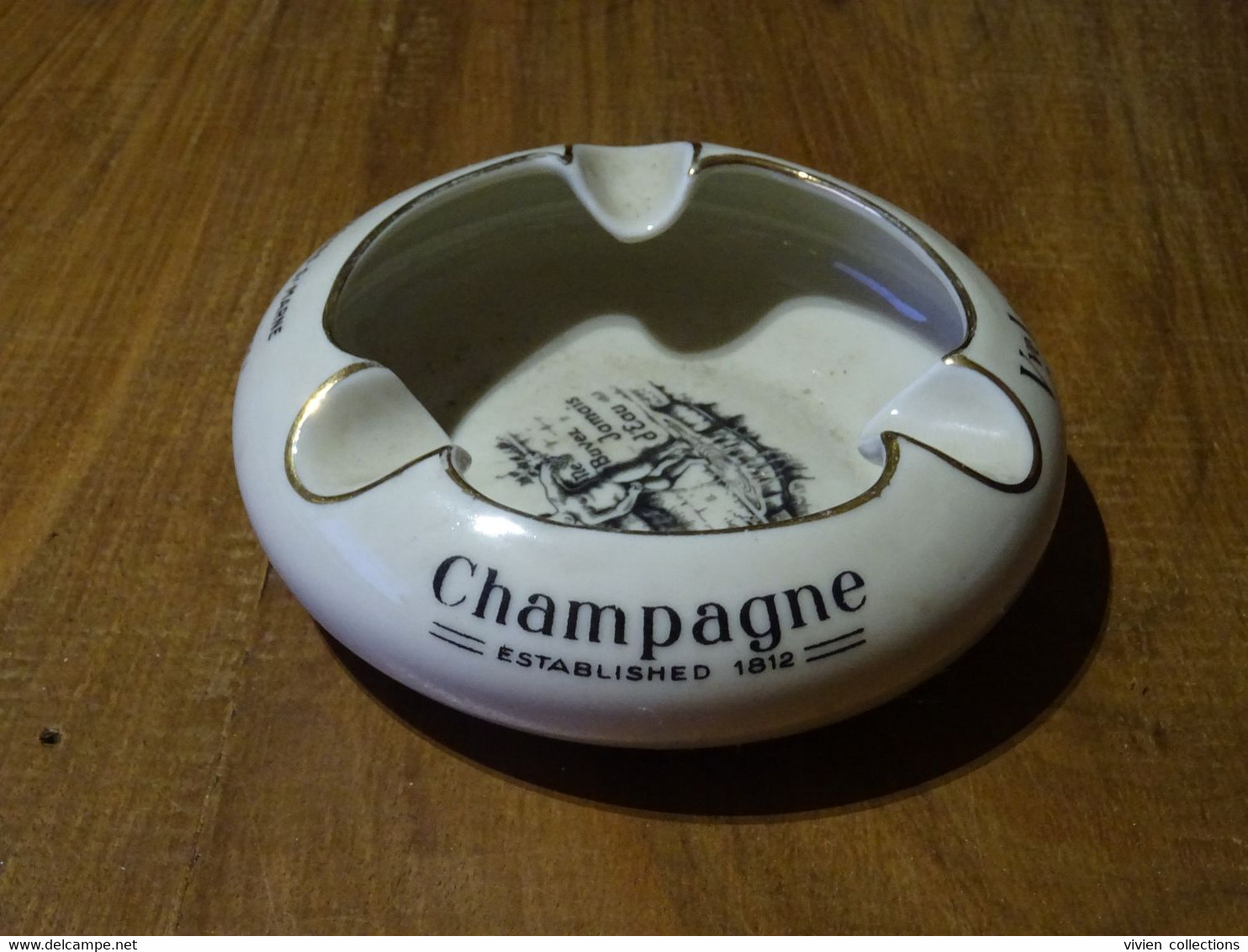 Cendrier Publicitaire Champagne Veuve Laurent Perrier Porcelaine De Limoges Bernardaud & Cie "Ne Buvez Jamais D'eau" - Porcelain