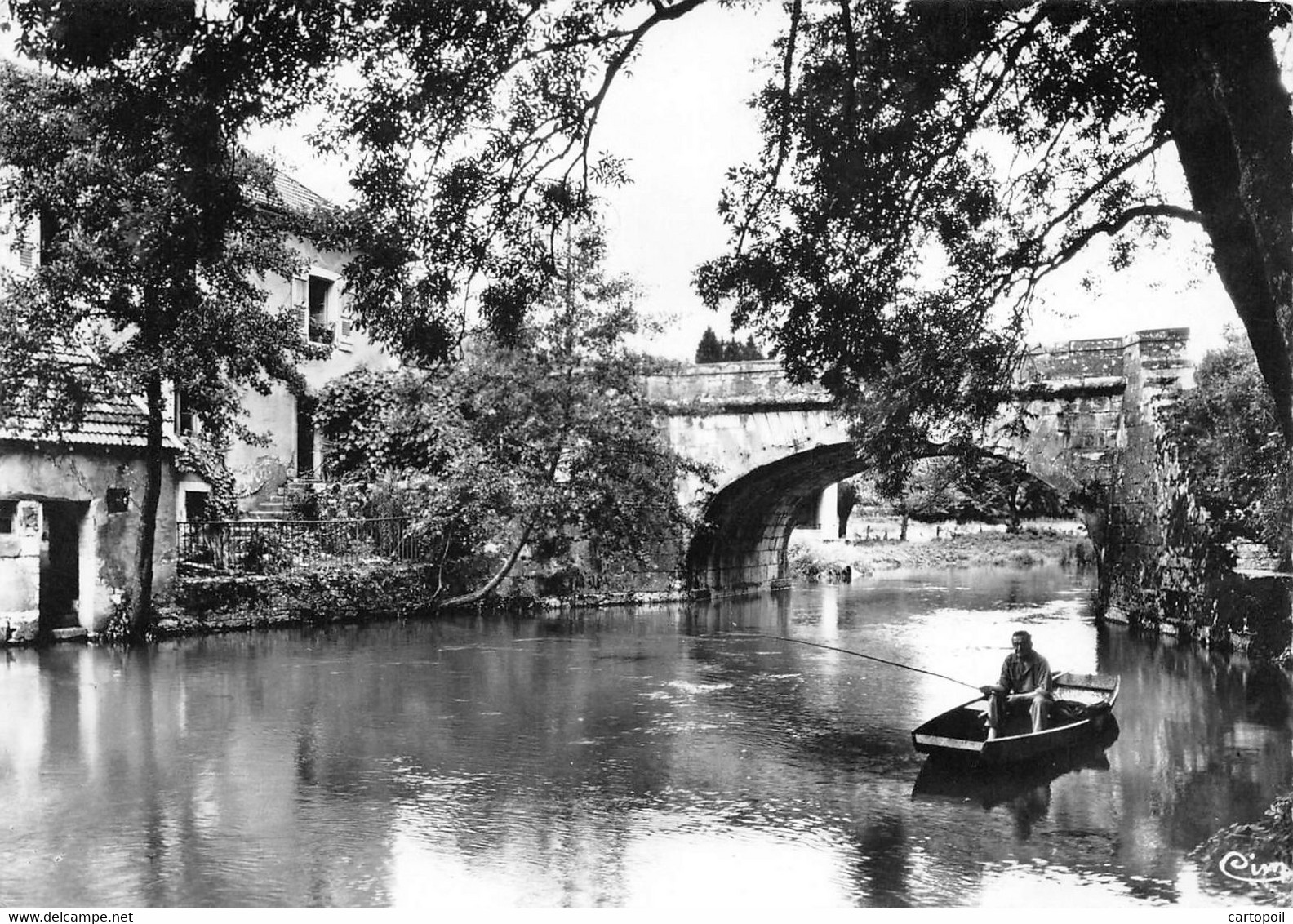 70 - MONTBOZON - Le Petit Pont Sur L'Ognon - Une Belle Partie De Pêche - Montbozon