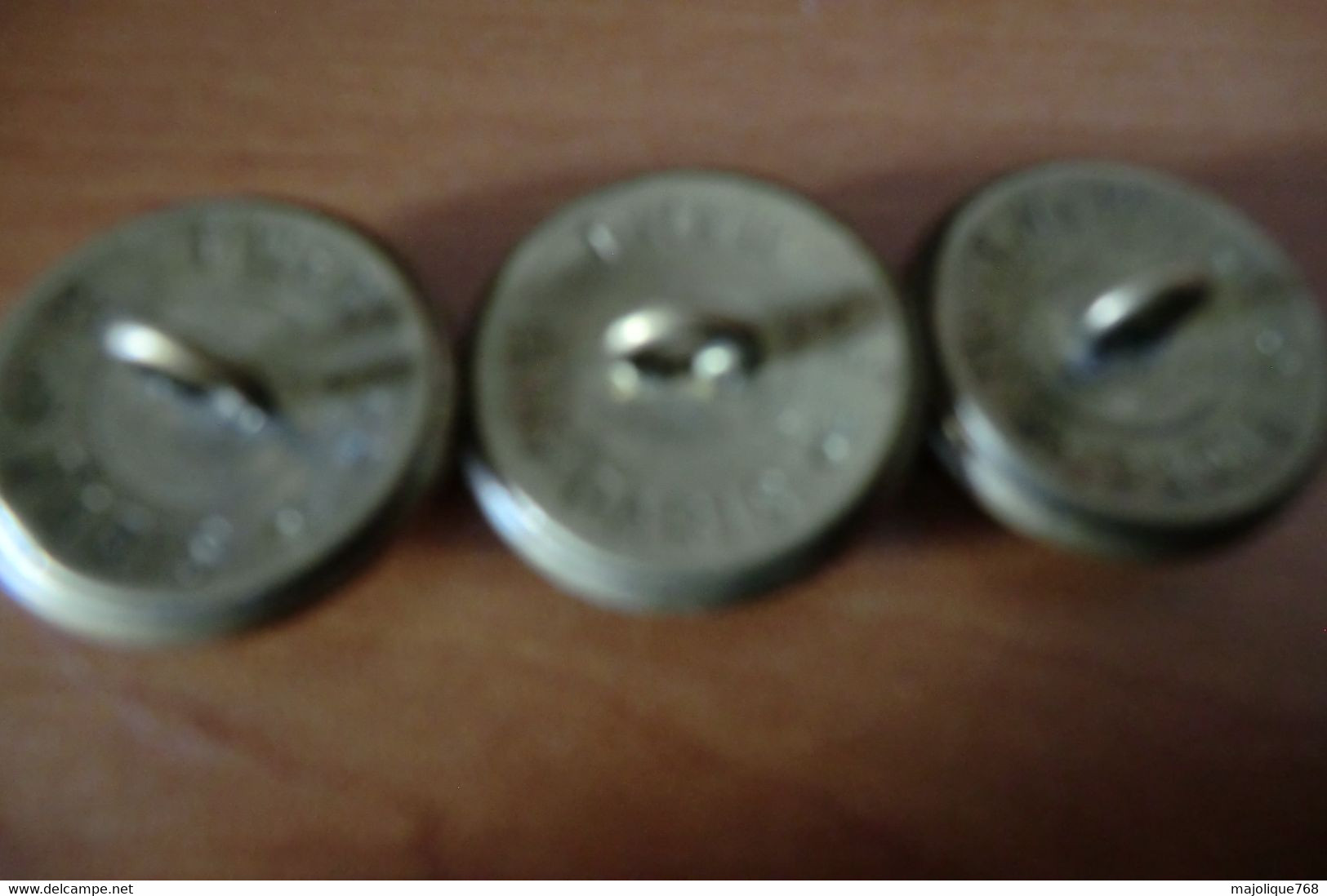 Lot De 3 Boutons T.W & W PARIS - [ Trelon-Weldon-Weil ] 1844  - 1855 - Boutons