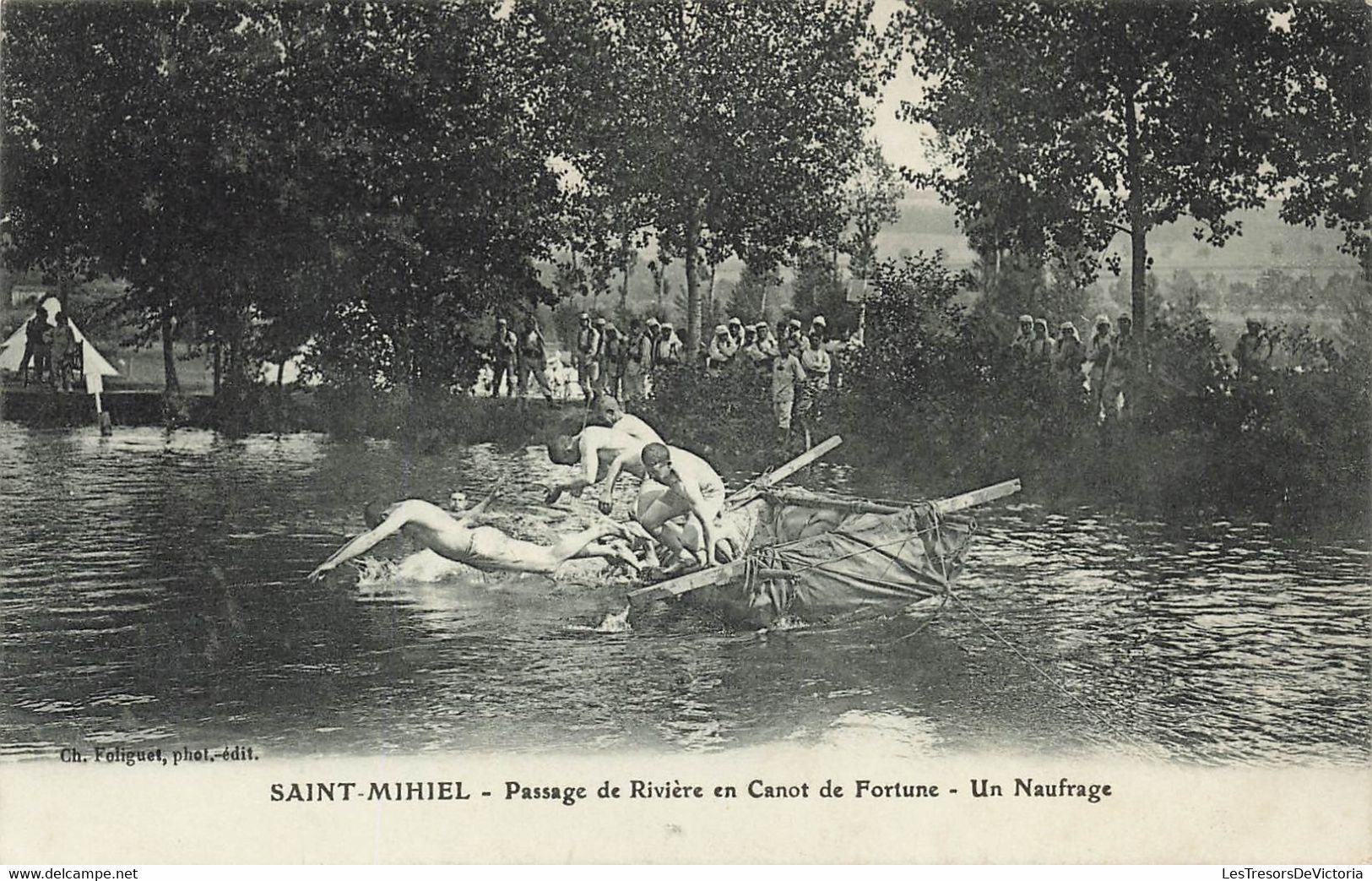 CPA Saint Mihiel Passage De Riviere En Canot De Fortune - Un Naufrage - Ch Foliguet - Rampen